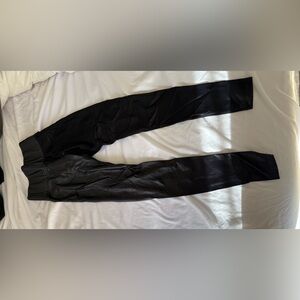 Carbon38 HIGH RISE FULL-LENGTH LEGGING IN TAKARA SHINE-S